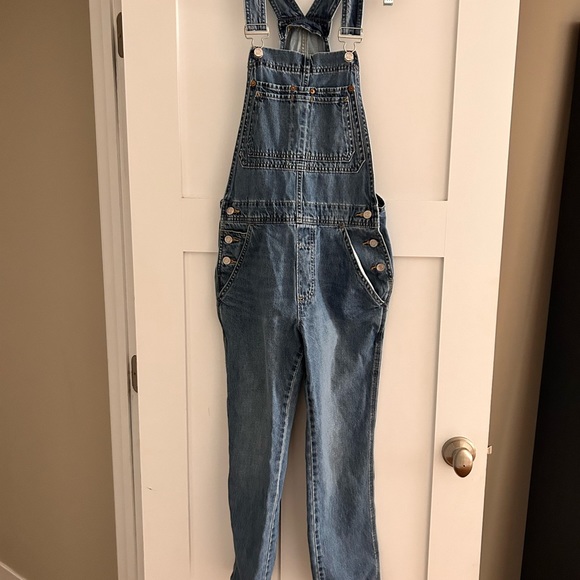 Gap Cropped Overalls Size XS - Picture 2 of 3